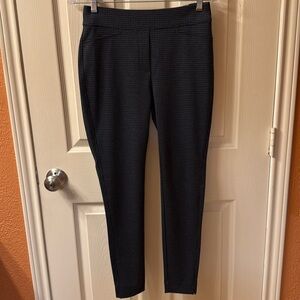 NWT Chico’s black and gray gingham leggings